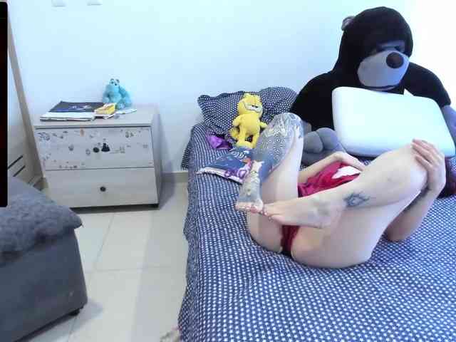 RevySadashiTrue webcam
