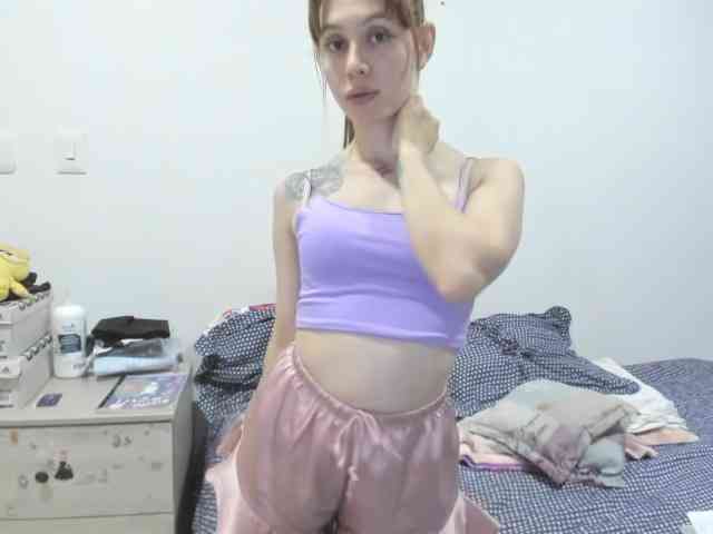 RevySadashiTrue webcam