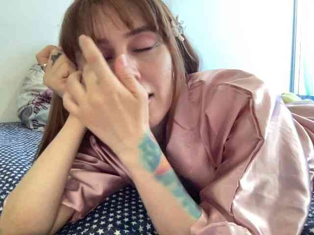 RevySadashiTrue webcam