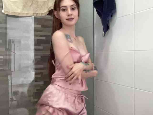 RevySadashiTrue webcam