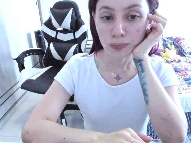 RevySadashiTrue webcam
