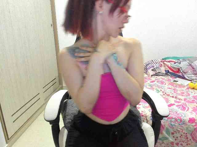 RevySadashiTrue webcam