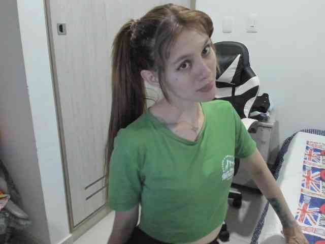 RevySadashiTrue webcam