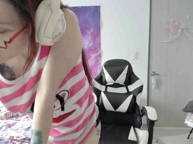 RevySadashiTrue webcam