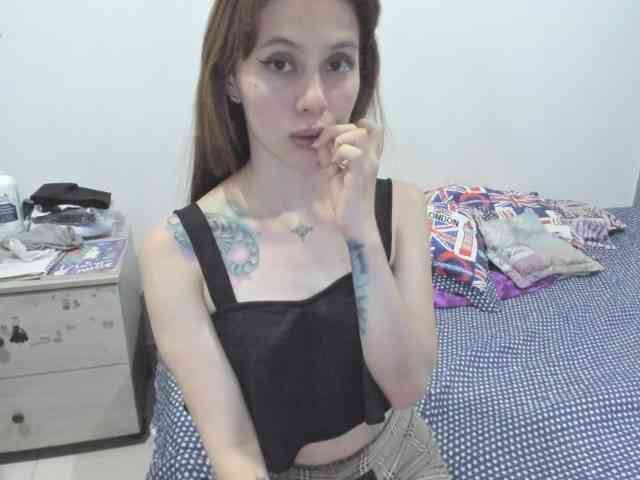 RevySadashiTrue webcam