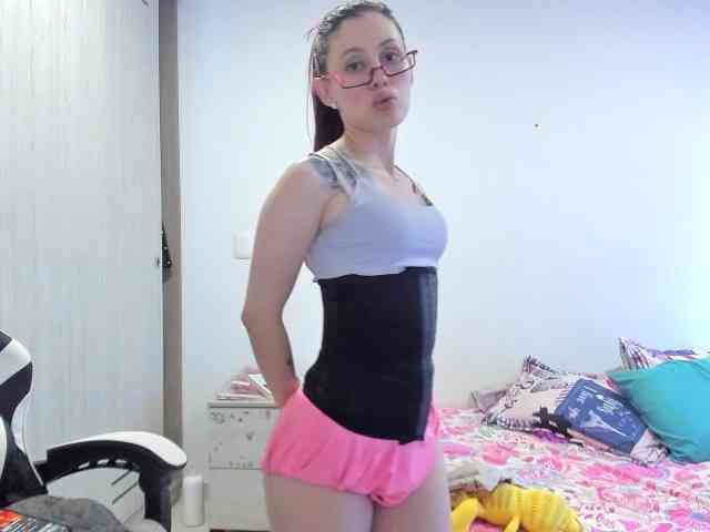 RevySadashiTrue webcam