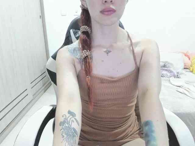 RevySadashiTrue webcam