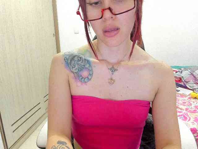 RevySadashiTrue webcam