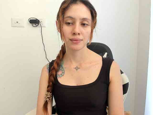 RevySadashiTrue webcam