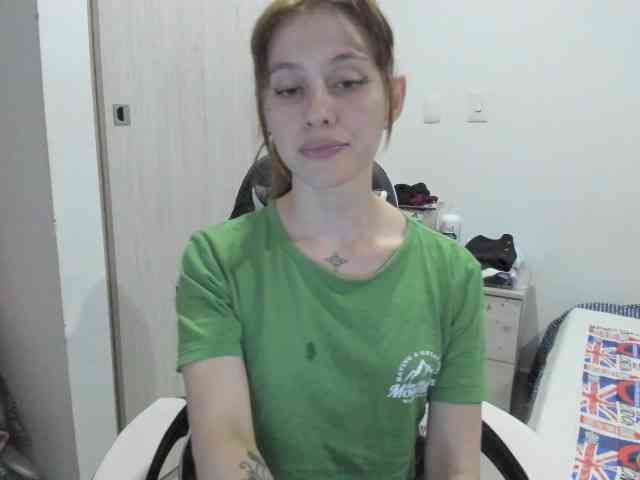 RevySadashiTrue webcam