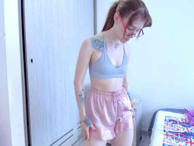 RevySadashiTrue webcam