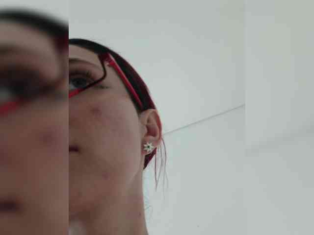 RevySadashiTrue webcam