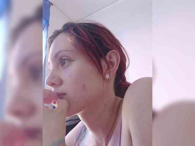 RevySadashiTrue webcam