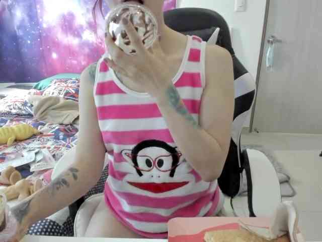 RevySadashiTrue webcam