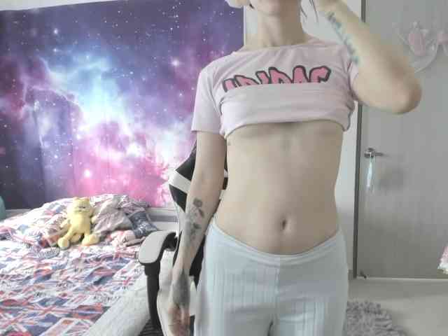 RevySadashiTrue webcam