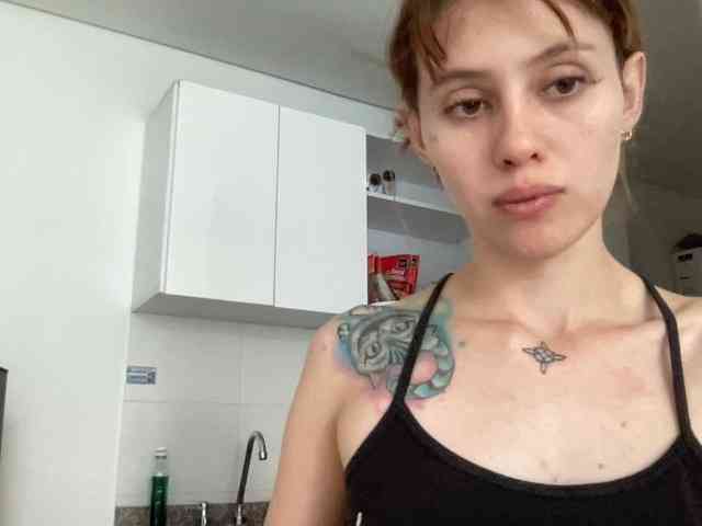 RevySadashiTrue webcam