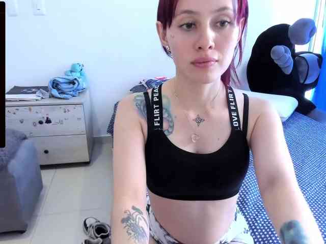 RevySadashiTrue webcam
