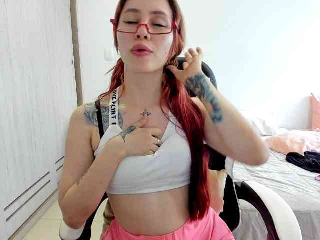 RevySadashiTrue webcam