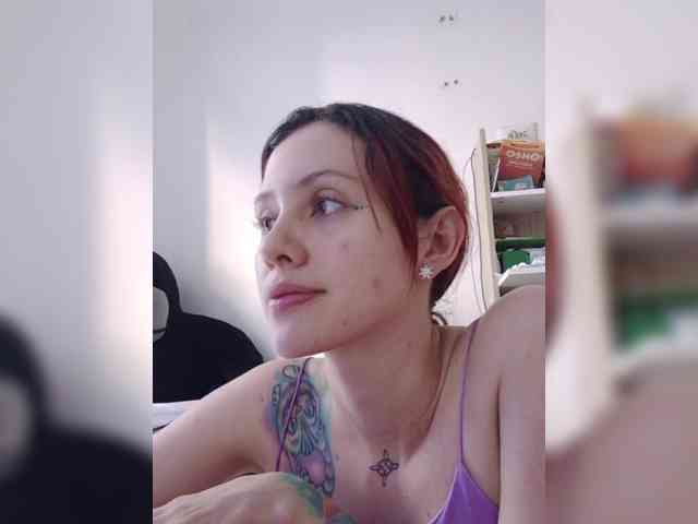 RevySadashiTrue webcam