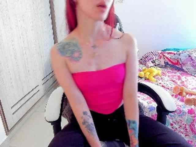 RevySadashiTrue webcam