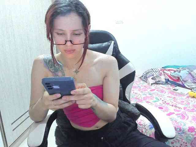 RevySadashiTrue webcam