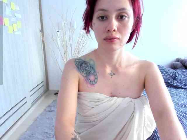 RevySadashiTrue webcam