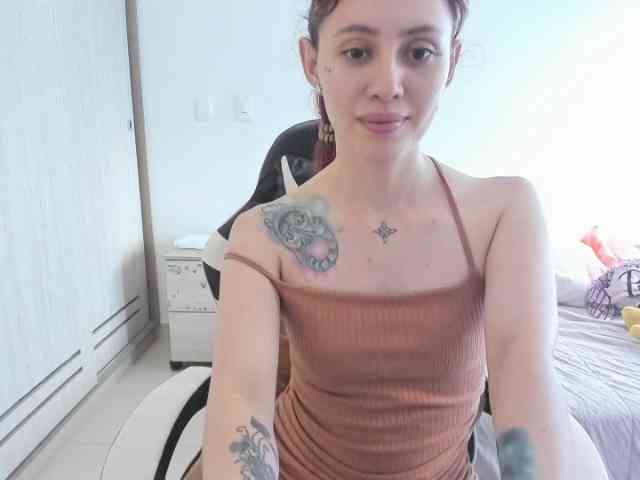 RevySadashiTrue webcam