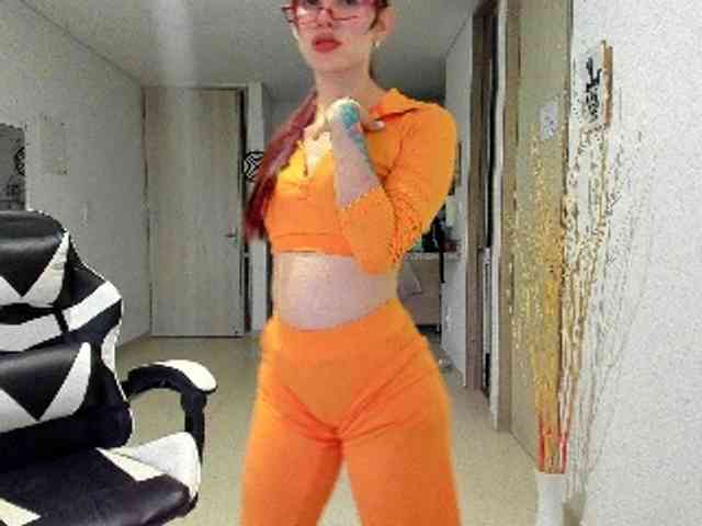 RevySadashiTrue webcam