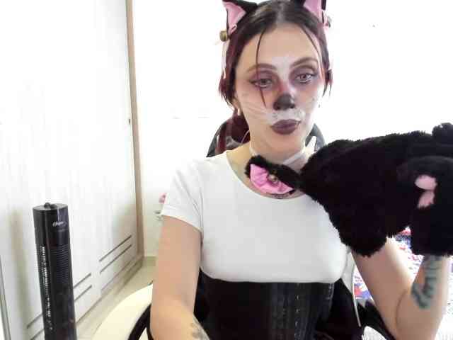 RevySadashiTrue webcam