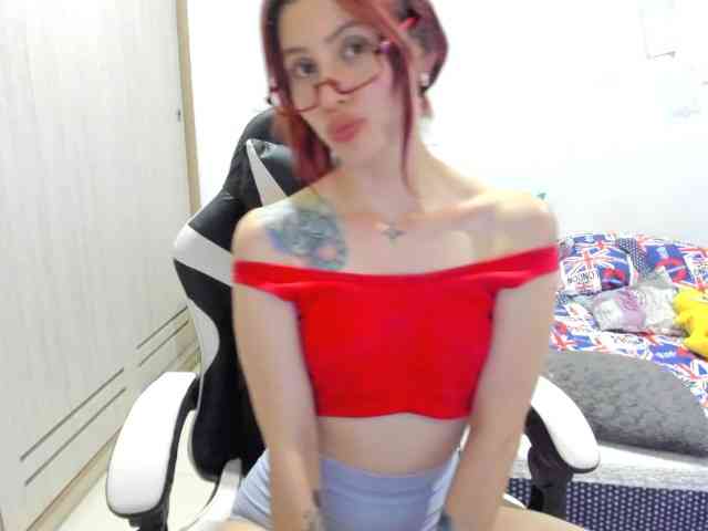 RevySadashiTrue webcam
