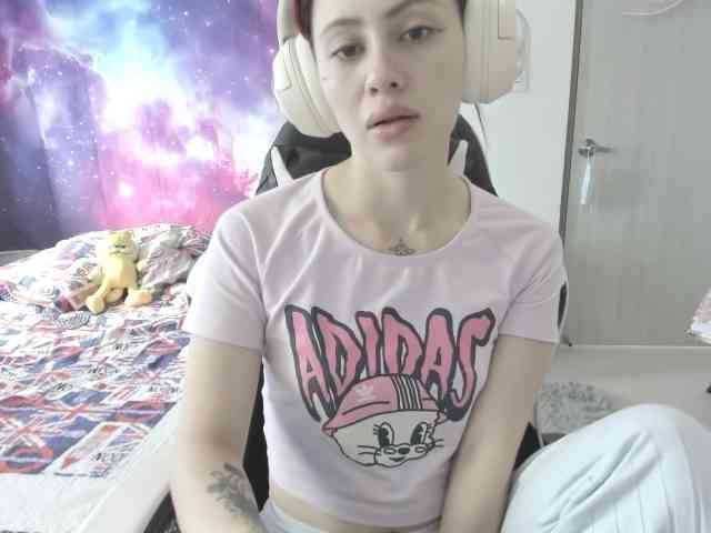 RevySadashiTrue webcam