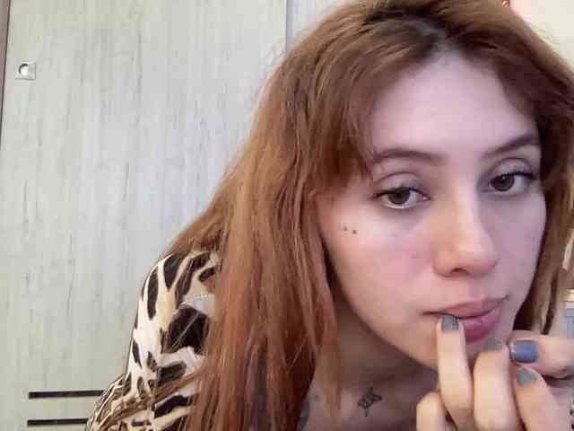 RevySadashiTrue webcam