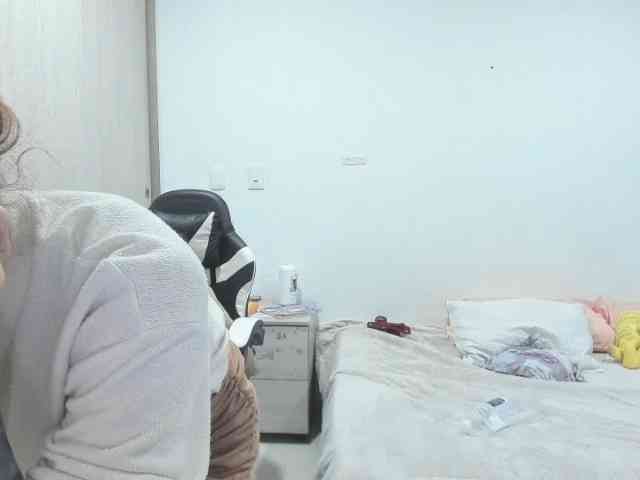 RevySadashiTrue webcam