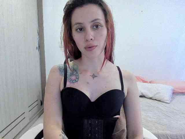 RevySadashiTrue webcam