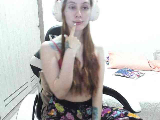 RevySadashiTrue webcam