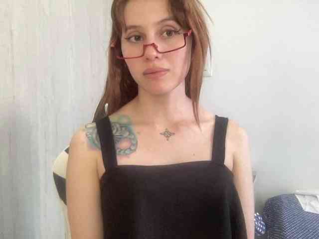 RevySadashiTrue webcam