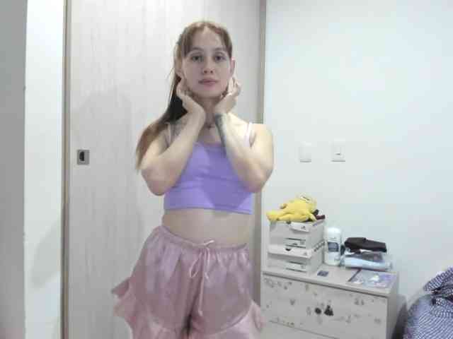 RevySadashiTrue webcam