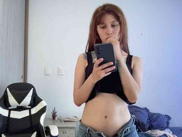 RevySadashiTrue webcam