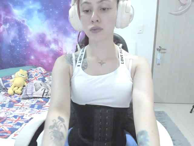 RevySadashiTrue webcam