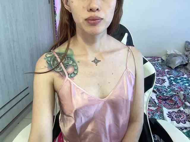 RevySadashiTrue webcam