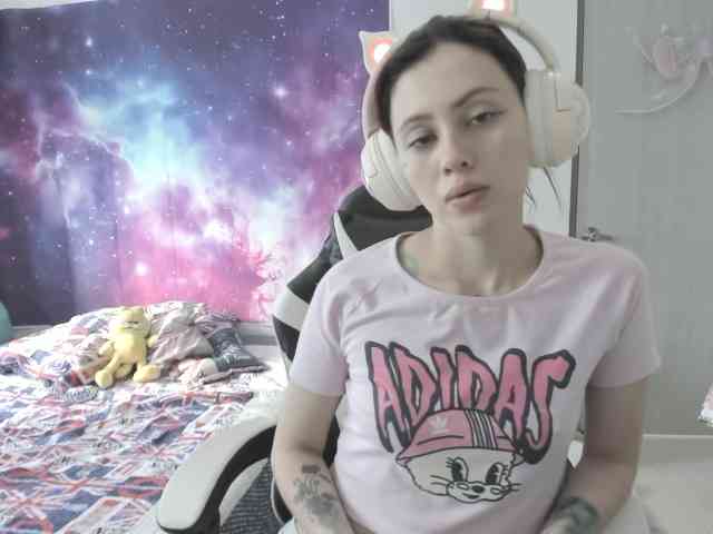 RevySadashiTrue webcam