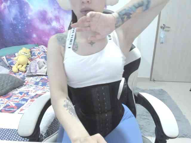 RevySadashiTrue webcam