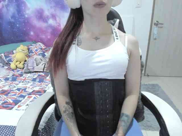 RevySadashiTrue webcam