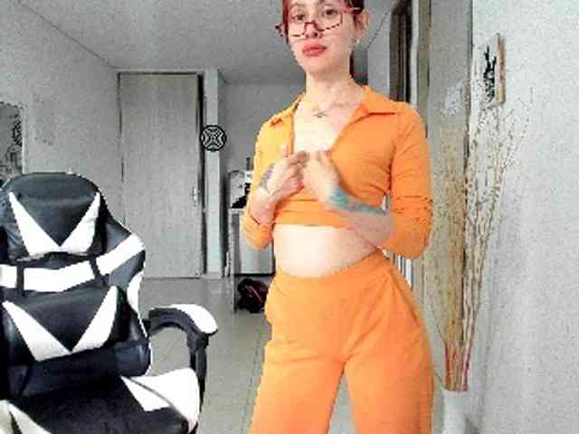 RevySadashiTrue webcam