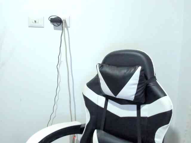 RevySadashiTrue webcam