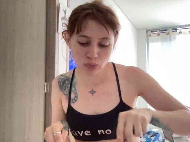 RevySadashiTrue webcam