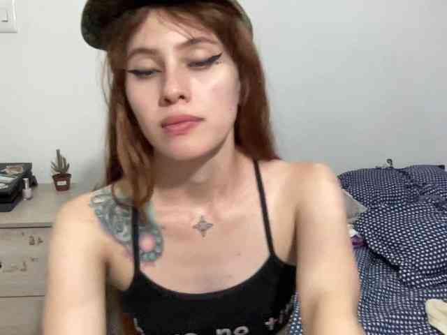 RevySadashiTrue webcam