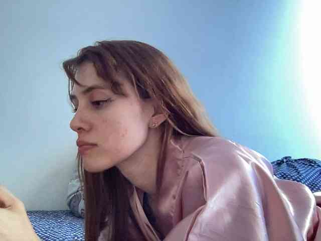 RevySadashiTrue webcam