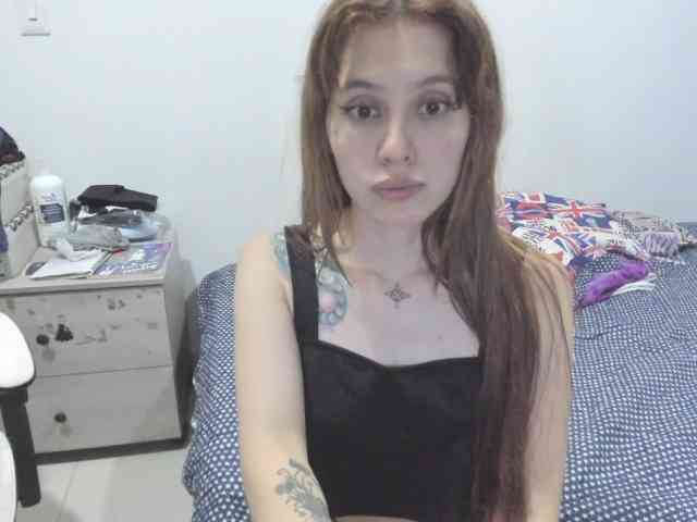 RevySadashiTrue webcam