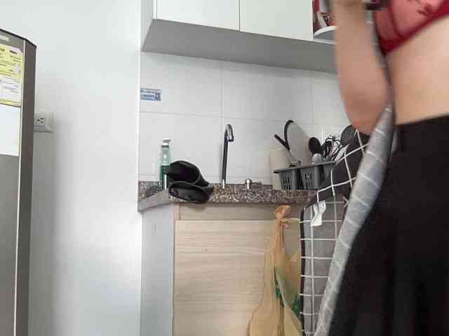 RevySadashiTrue webcam